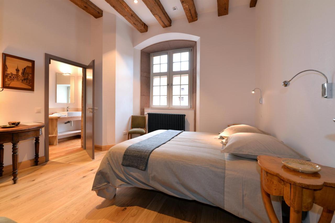 Domaine La Cour Des Nobles - Demeure, Maison Et Appartements Au Coeur De Riquewihr Dış mekan fotoğraf