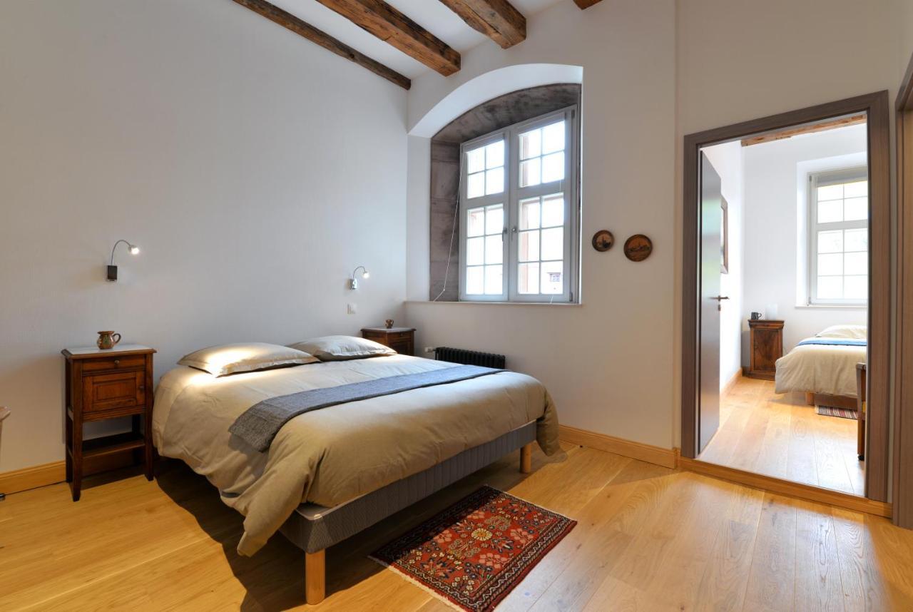Domaine La Cour Des Nobles - Demeure, Maison Et Appartements Au Coeur De Riquewihr Dış mekan fotoğraf
