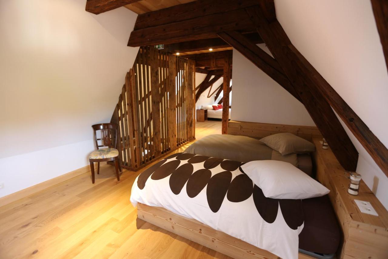 Domaine La Cour Des Nobles - Demeure, Maison Et Appartements Au Coeur De Riquewihr Dış mekan fotoğraf