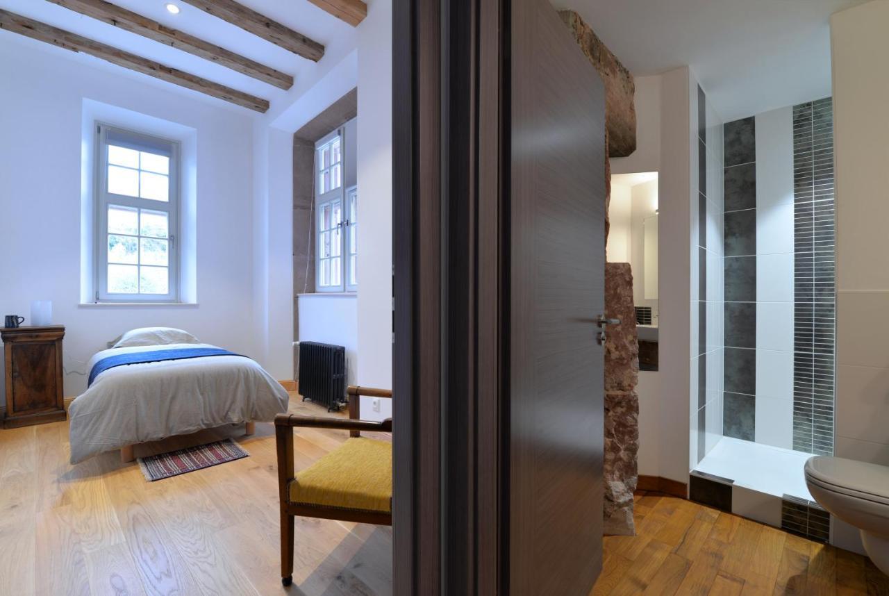 Domaine La Cour Des Nobles - Demeure, Maison Et Appartements Au Coeur De Riquewihr Dış mekan fotoğraf