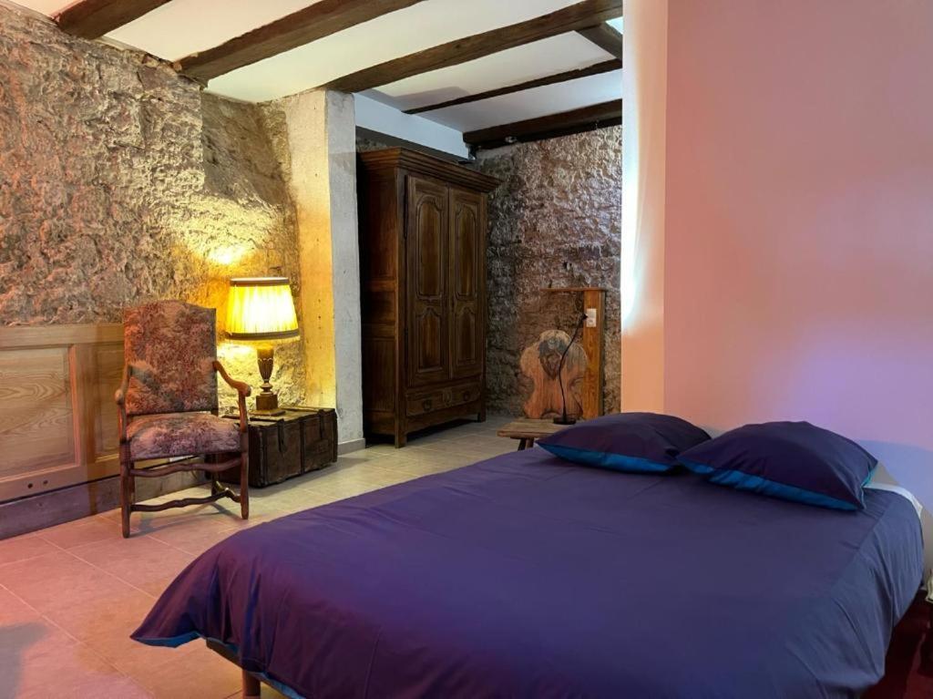 Domaine La Cour Des Nobles - Demeure, Maison Et Appartements Au Coeur De Riquewihr Oda fotoğraf